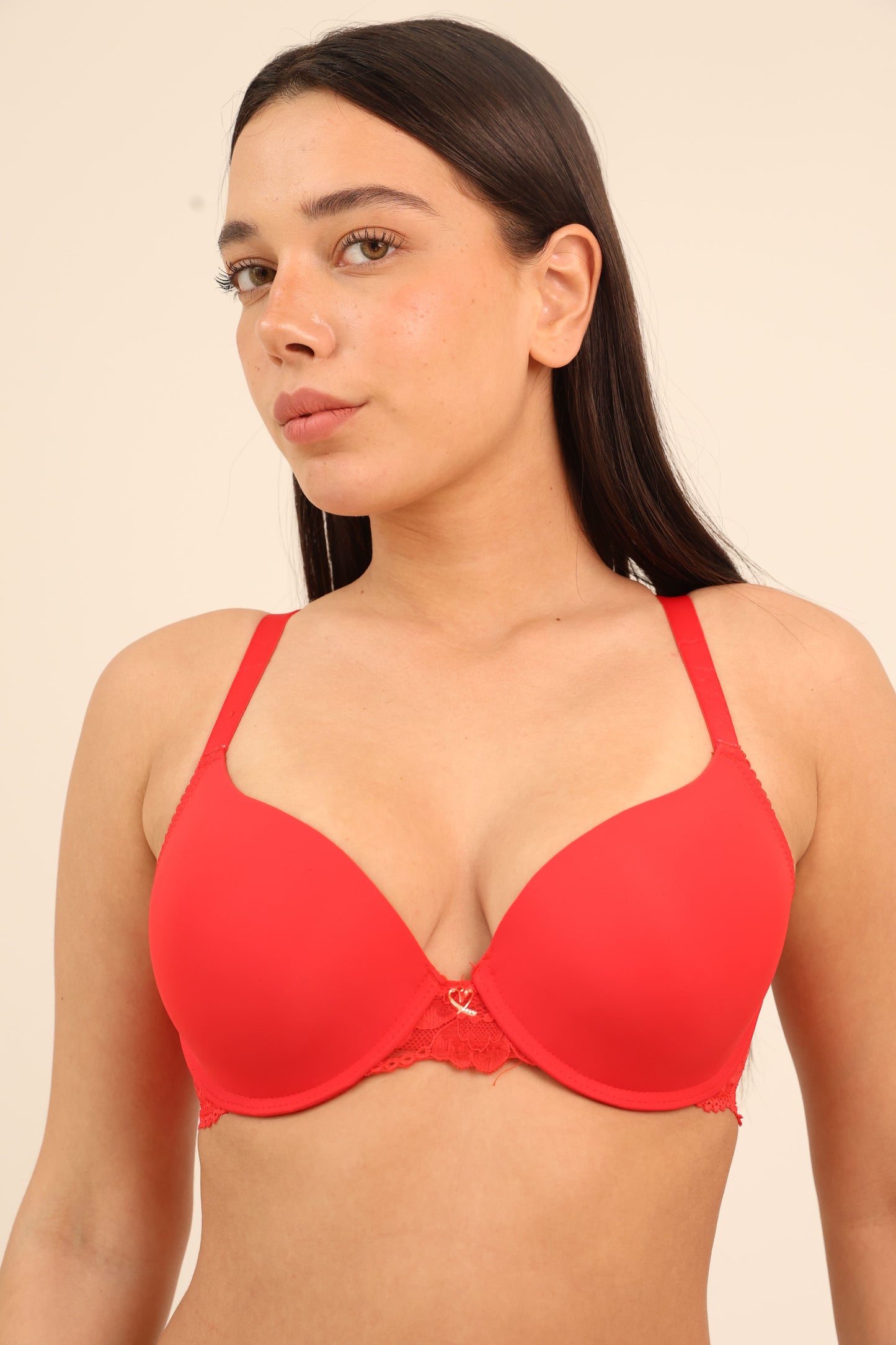 חזייה ללא ריפוד חלקה בשילוב תחרה