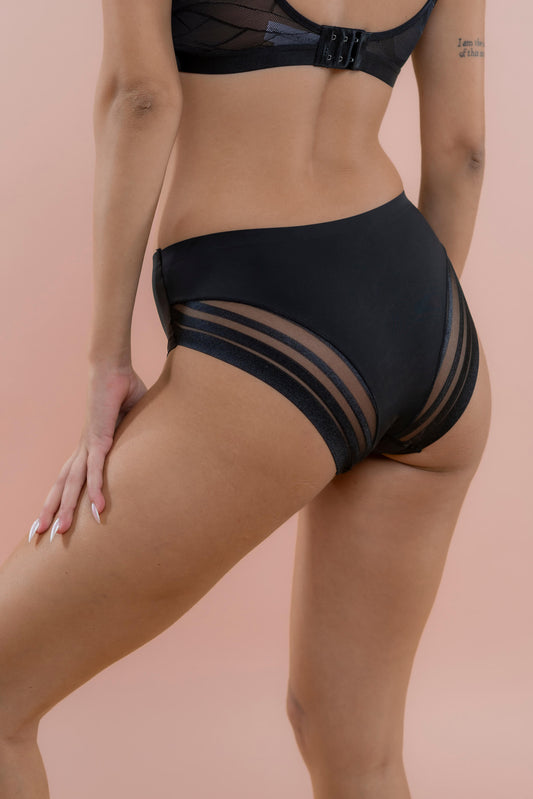 תחתון לייזר קאט בשילוב תחרה