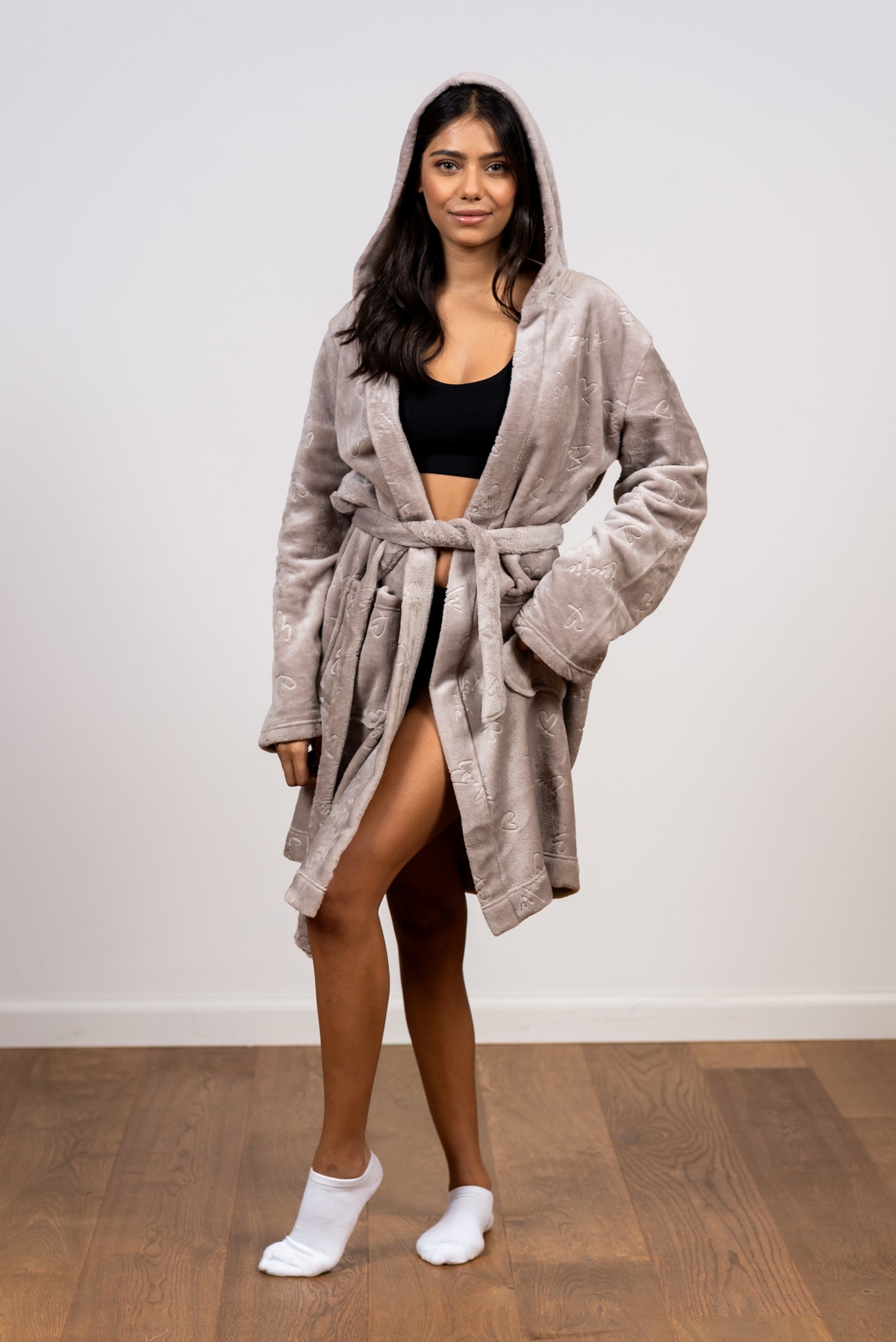 חלוק פליז קצר עם הדפס