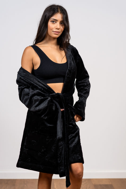 חלוק פליז קצר עם הדפס