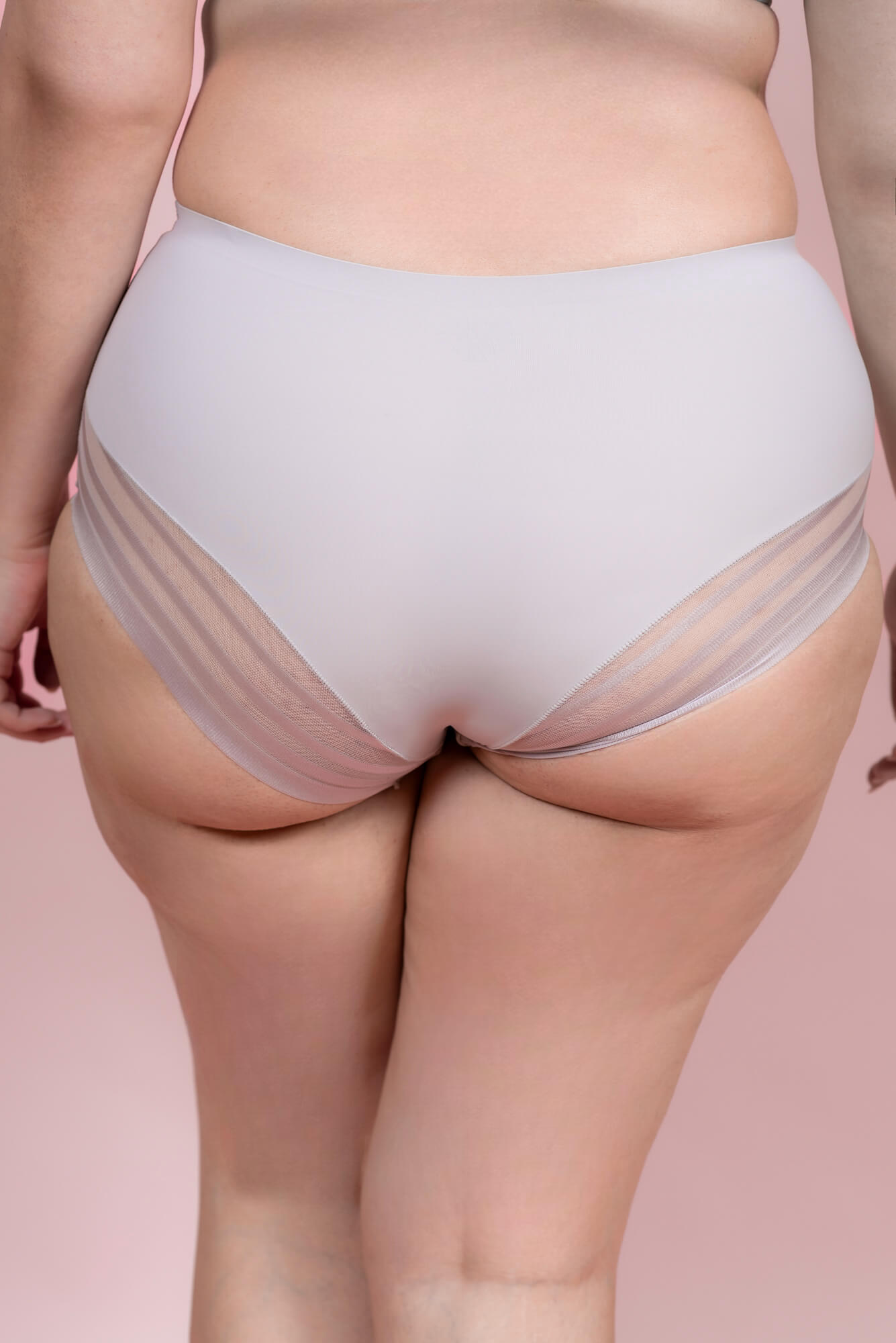 תחתון מקסי לייזר קאט בשילוב תחרה