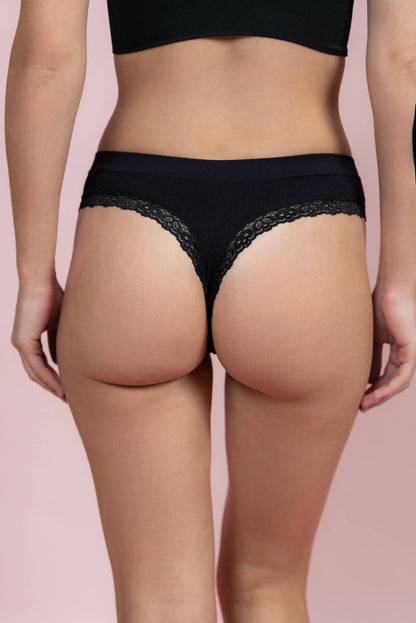 תחתון חוטיני בשילוב תחרה