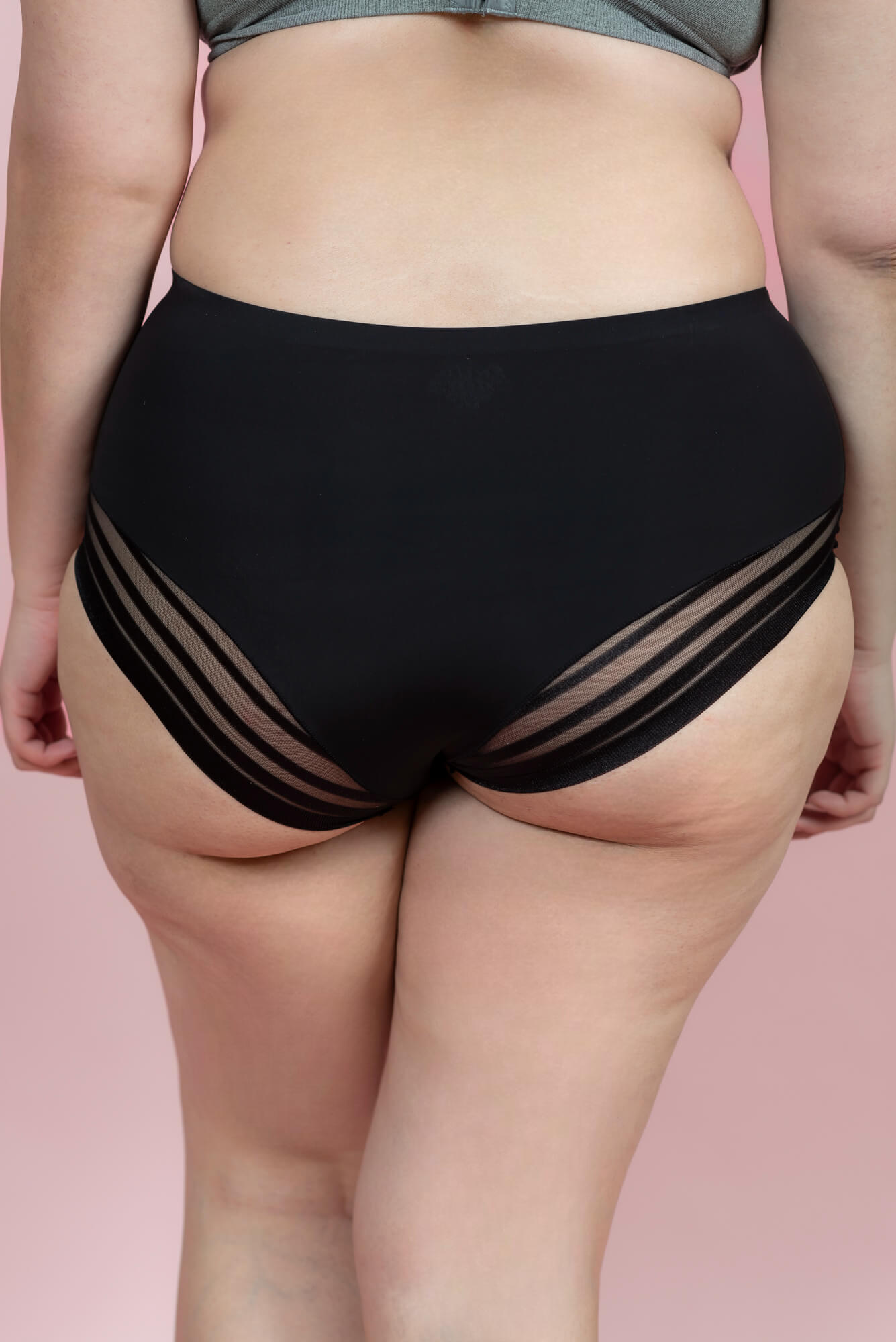 תחתון מקסי לייזר קאט בשילוב תחרה