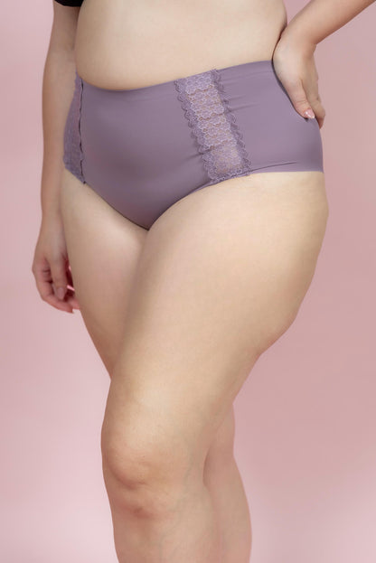 תחתון מקסי בשילוב תחרה למידות גדולות