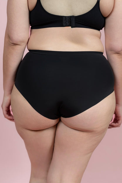 תחתון מקסי בשילוב תחרה למידות גדולות