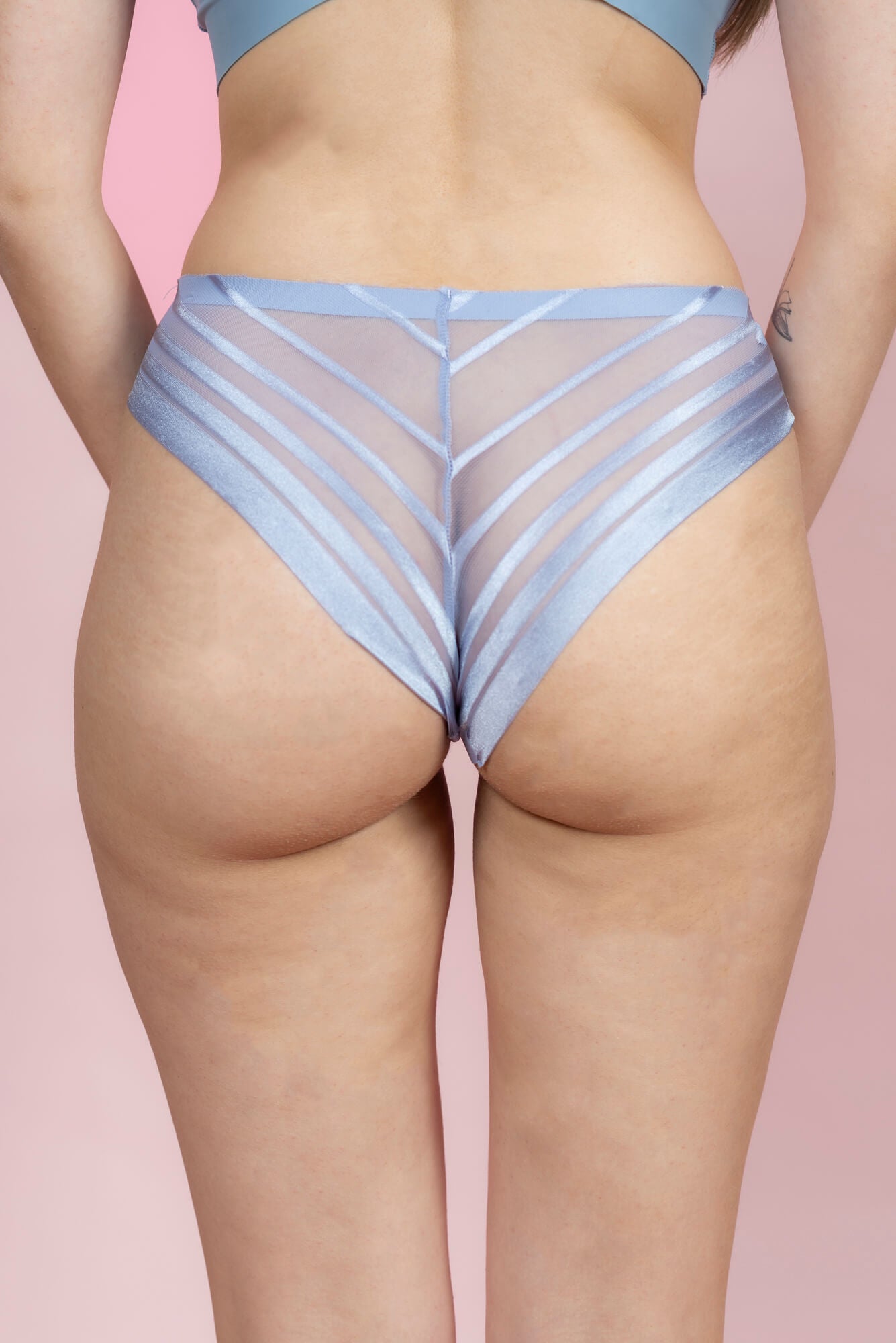 תחתון ברזילאי בשילוב תחרה