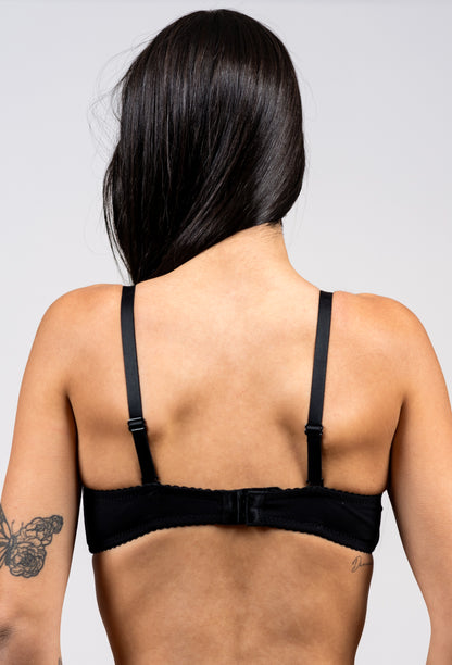 חזיית ריפוד קל קלאסית