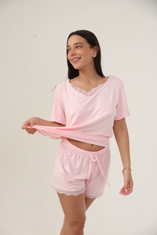 סט פיג'מה מבד מודל מכנסון וחולצה נקודות