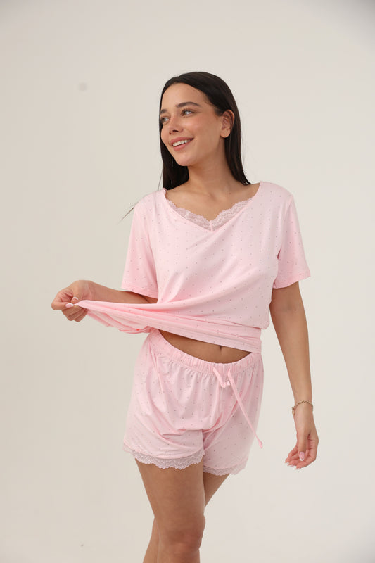 סט פיג'מה מבד מודל מכנסון וחולצה נקודות