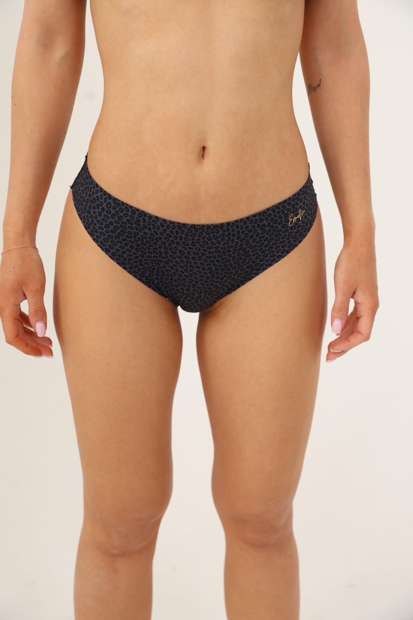 תחתון ברזילאי ללא תפר