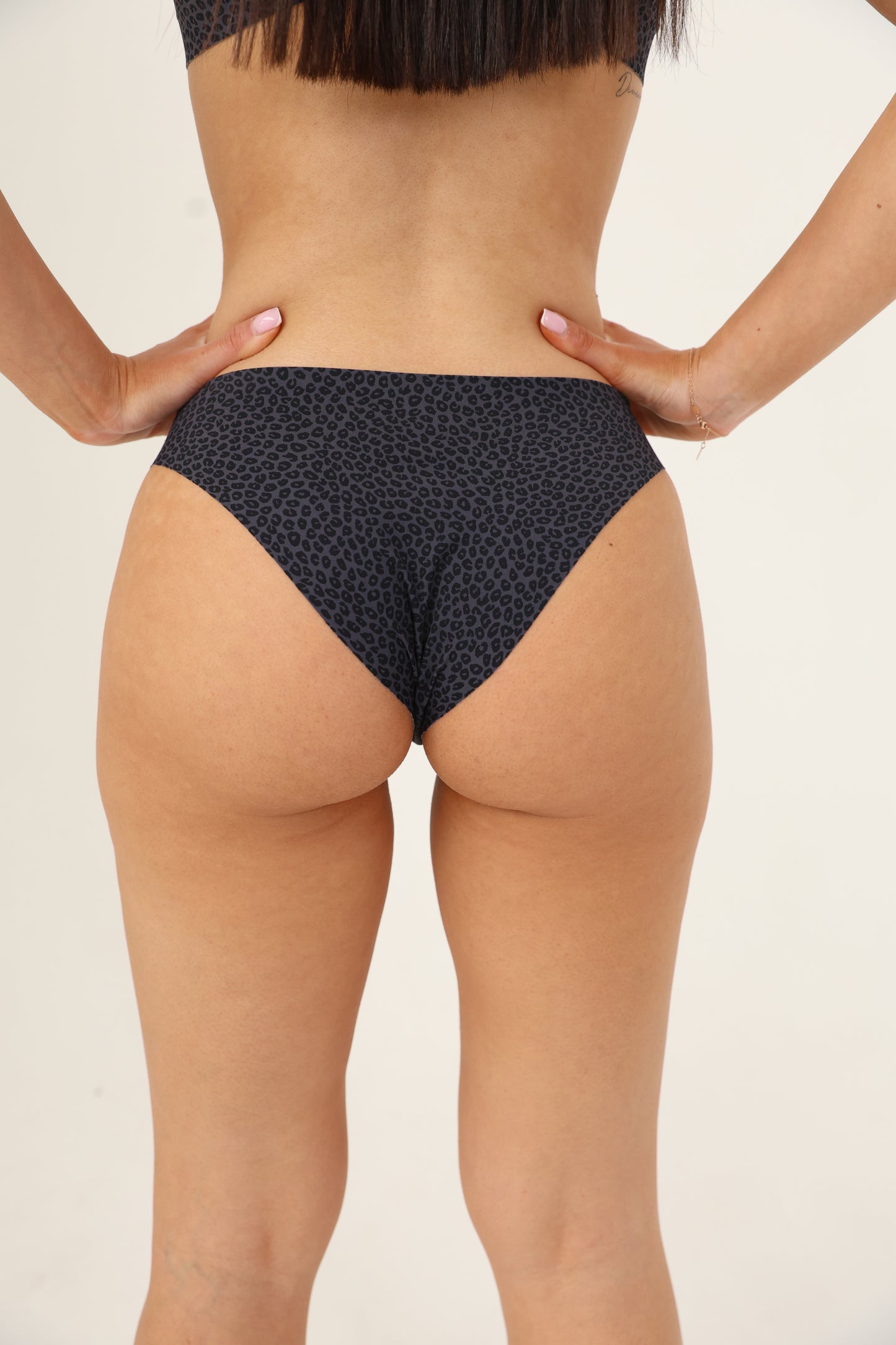 תחתון ברזילאי ללא תפר