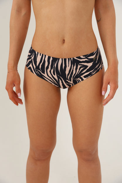 תחתון ביקיני ללא תפר בשילוב תחרה