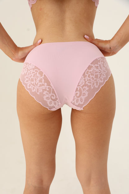 תחתון ביקיני ללא תפר בשילוב תחרה