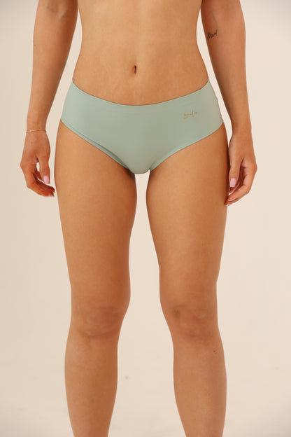 תחתון ביקיני ללא תפר בשילוב תחרה