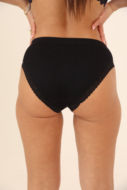 תחתון ביקיני סנטוני בשילוב תחרה