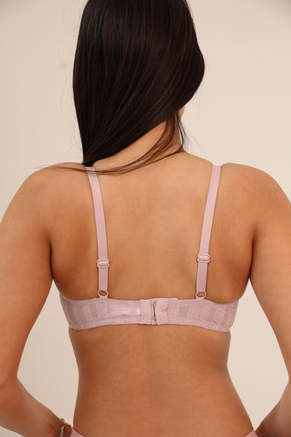 חזיית ריפוד קל פסים