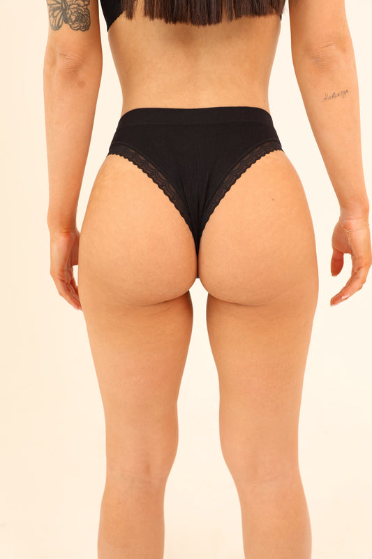 תחתון ברזילאי כותנה בשילוב תחרה