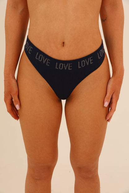 תחתון חוטיני סנטוני Love