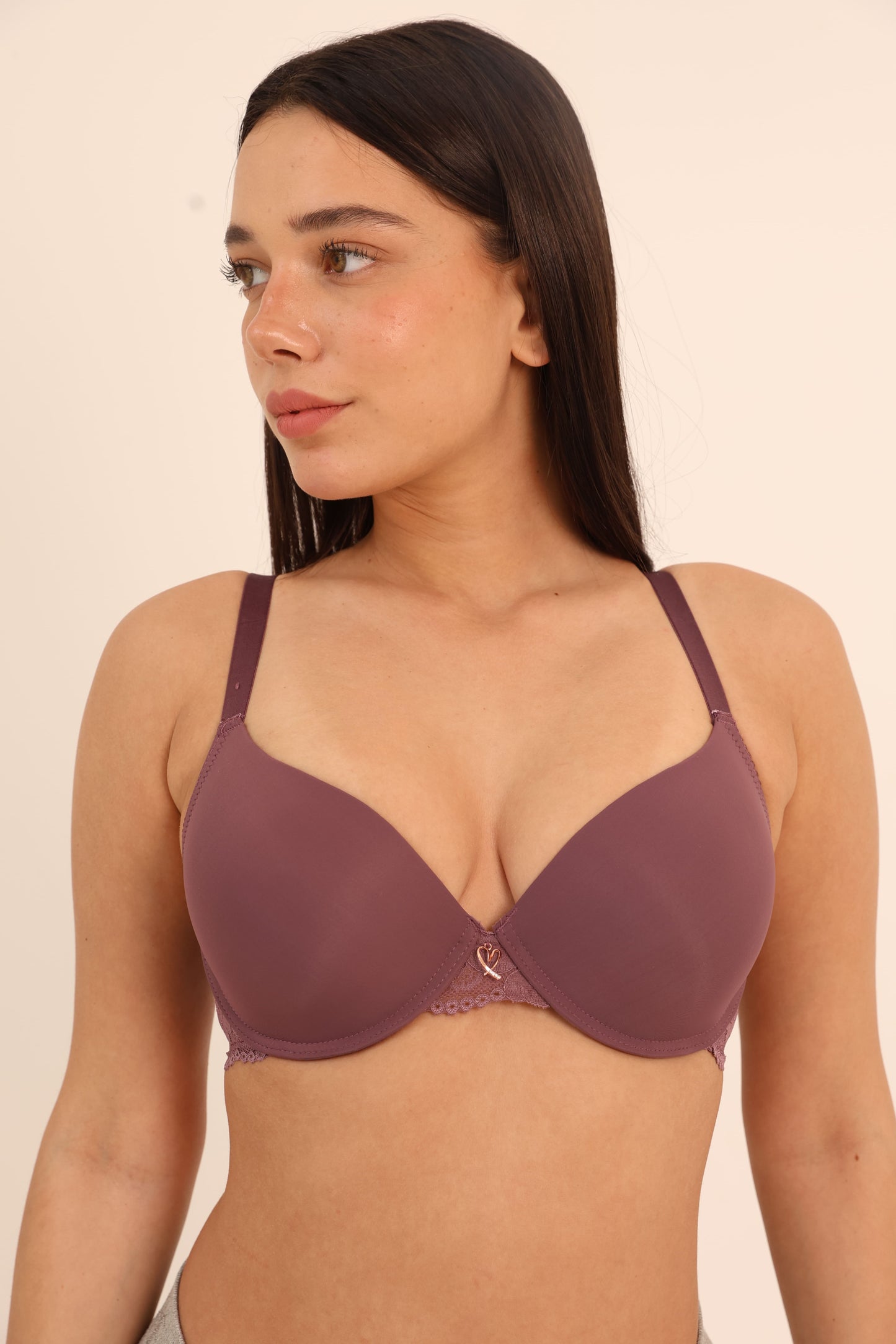 חזייה ללא ריפוד חלקה בשילוב תחרה