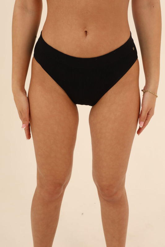 תחתון ביקיני סנטוני