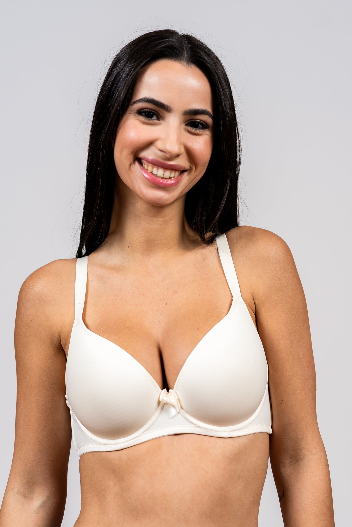 חזיית בייסיק חלקה עם ברזל