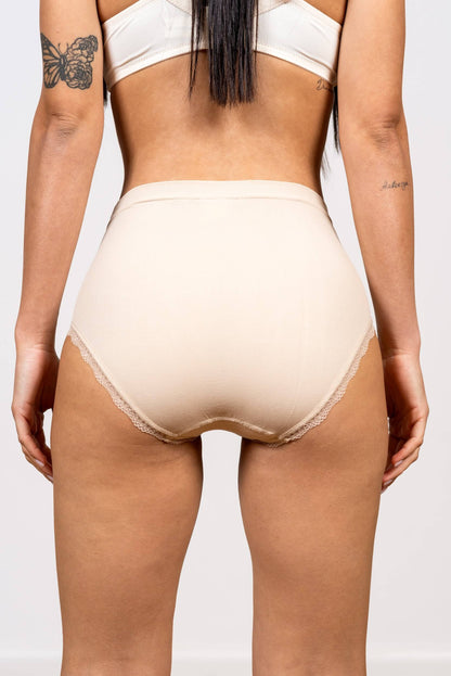 תחתון מקסי ללא תפר בגימור תחרה עדינה