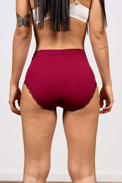 תחתון מקסי ללא תפר בגימור תחרה עדינה