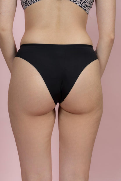 תחתון ברזילאי בשילוב תחרה