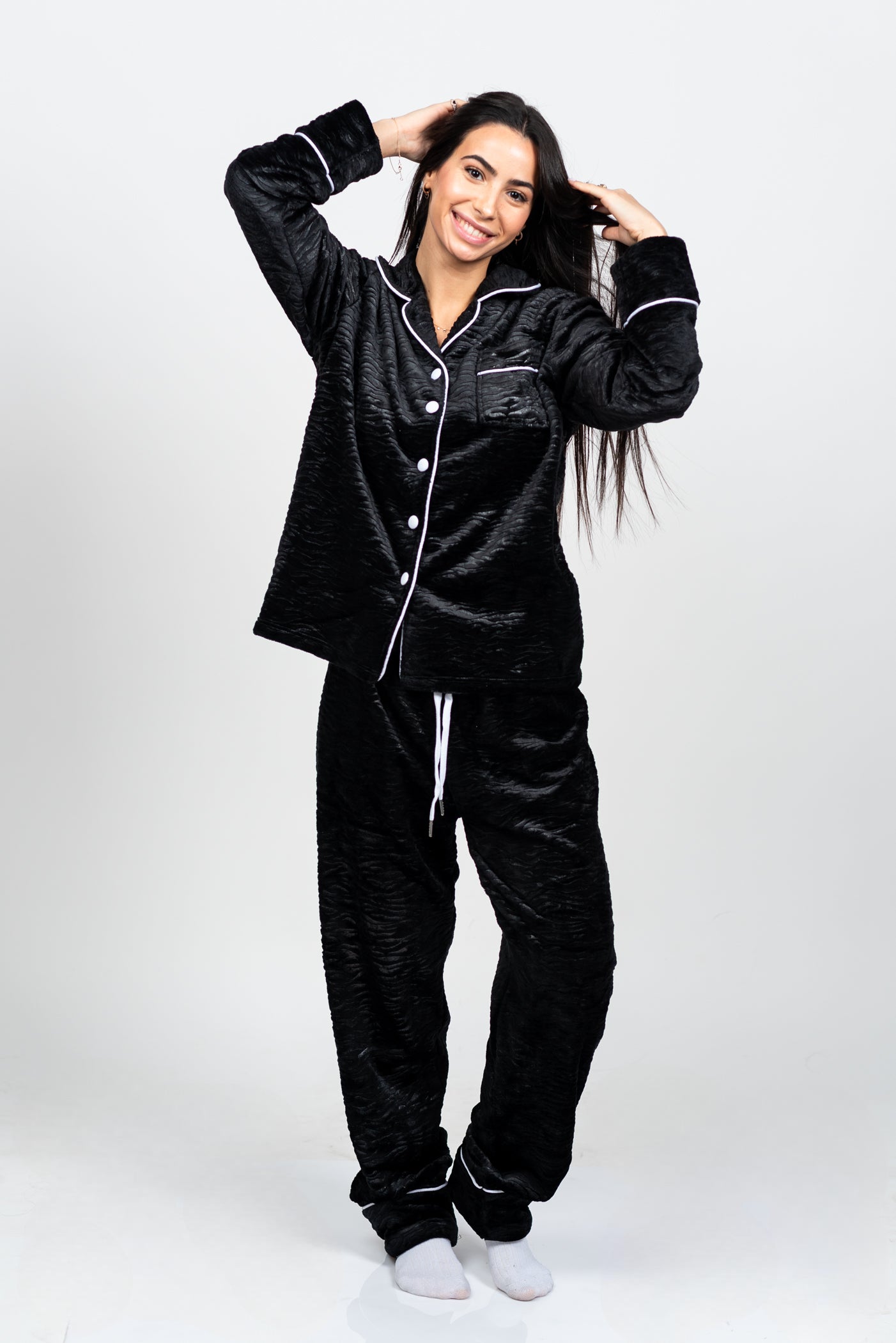 פיג'מת פליז קלאסית - סט יוקרה מכופתר