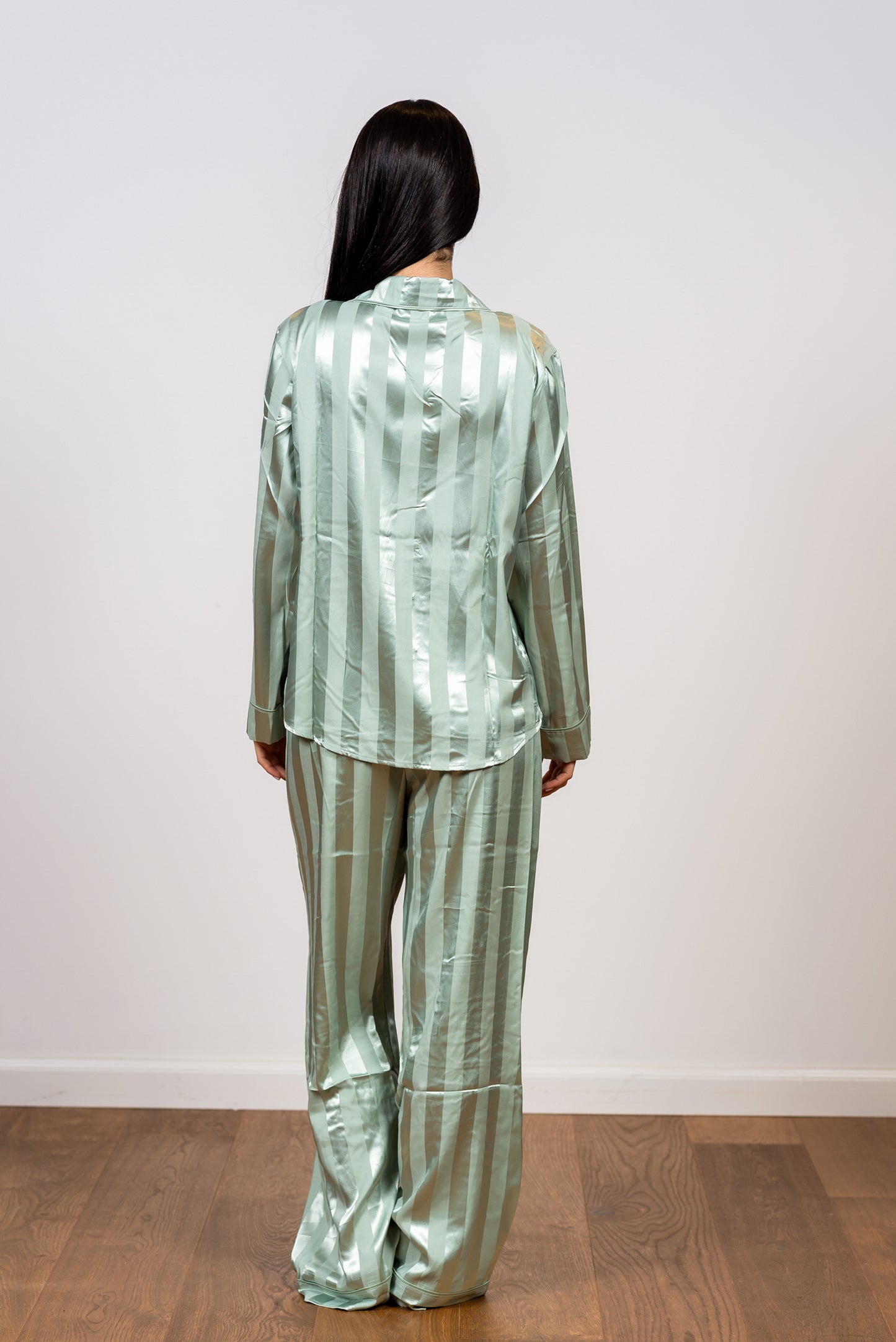 סט פיג'מת סאטן פסים