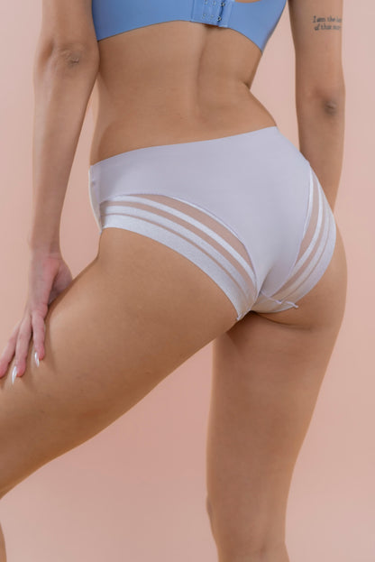 תחתון לייזר קאט בשילוב תחרה