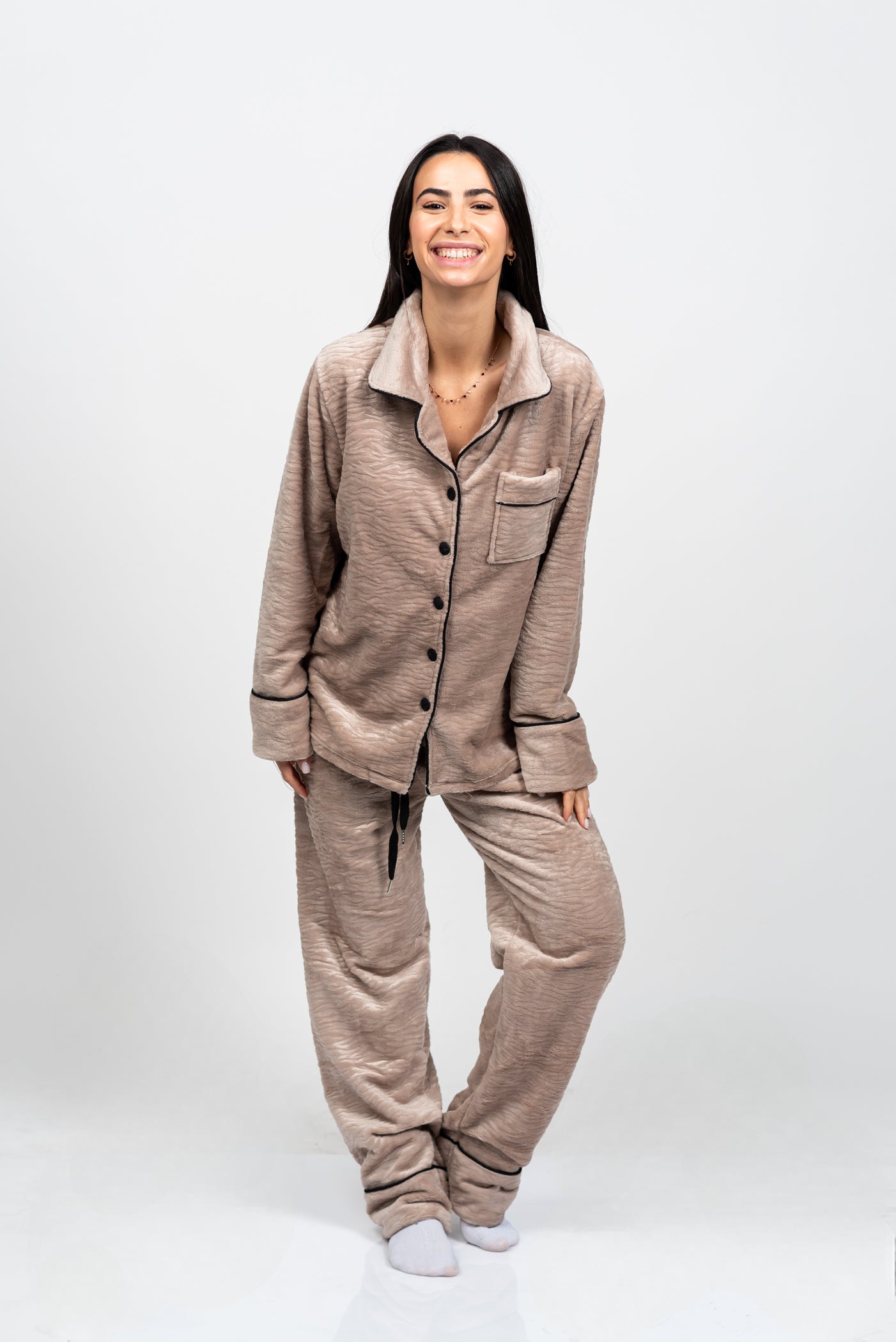 פיג'מת פליז קלאסית - סט יוקרה מכופתר