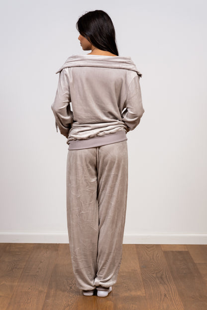 סט קטיפה ספורטיבי