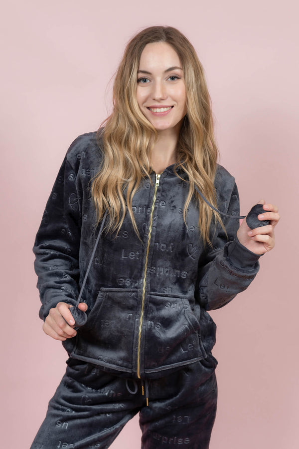 סט פיג’מה פליז עם רוכסן וכיתוב אופנתי