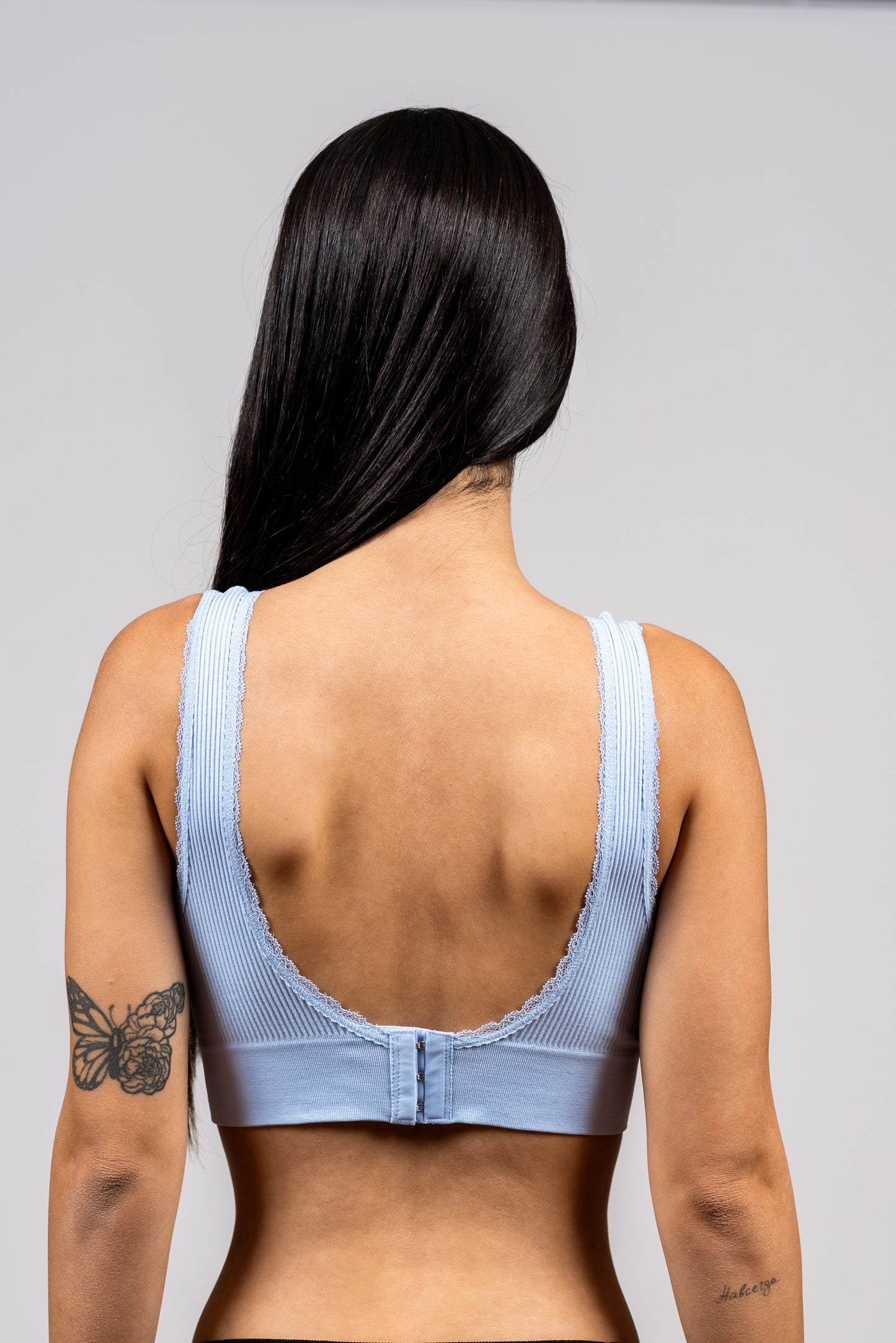 גוזיית סנטוני ריב עם סגירה מאחור