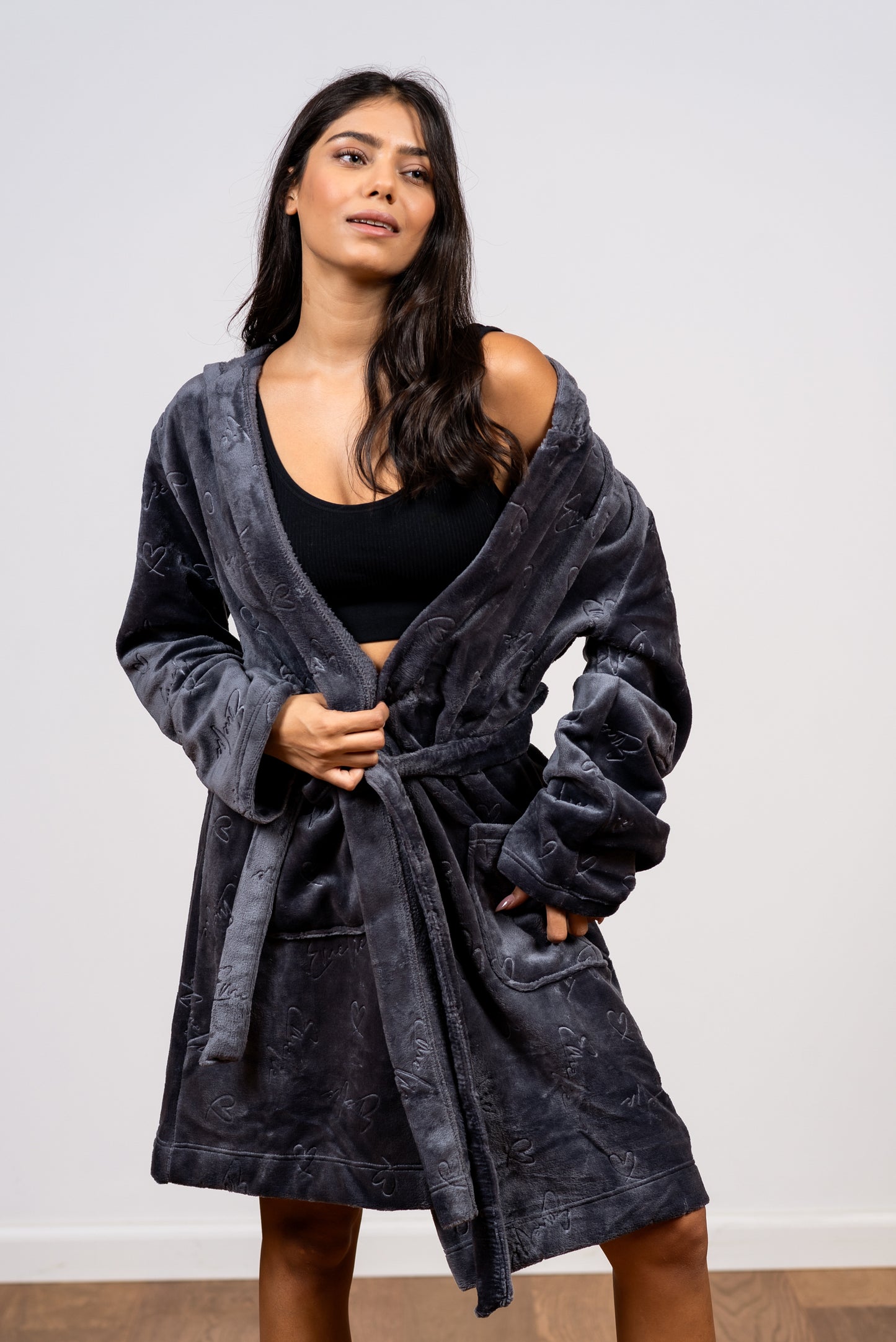 חלוק פליז קצר עם הדפס