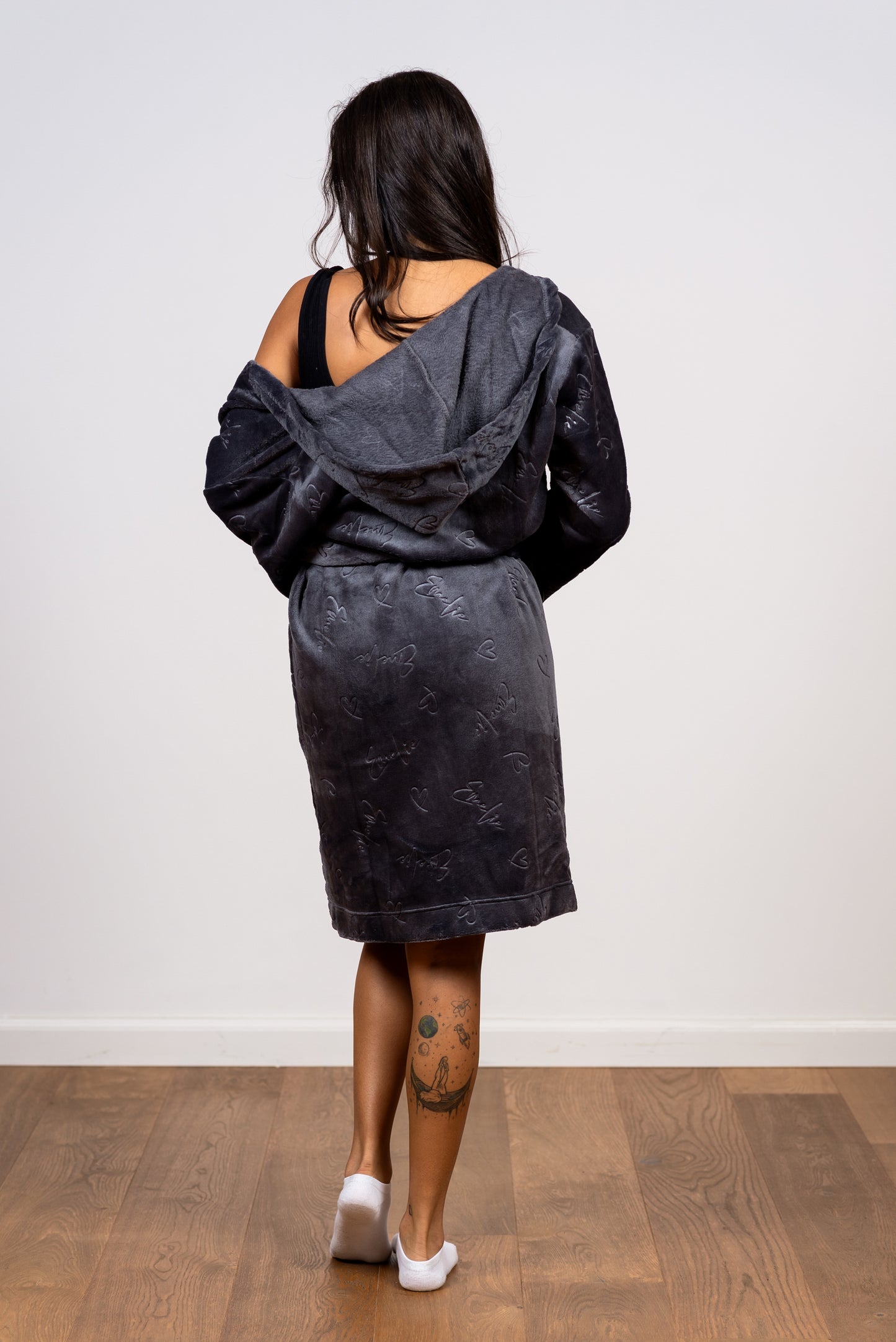 חלוק פליז קצר עם הדפס