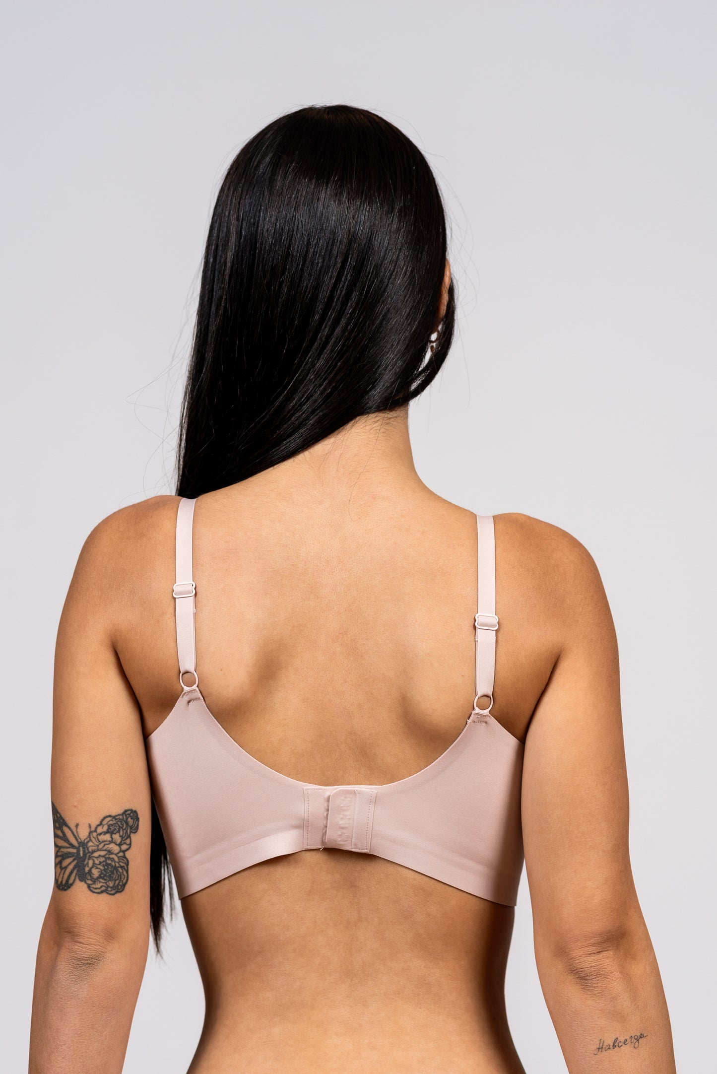 חזיית לייזר קאט ללא ברזל גימור גלים