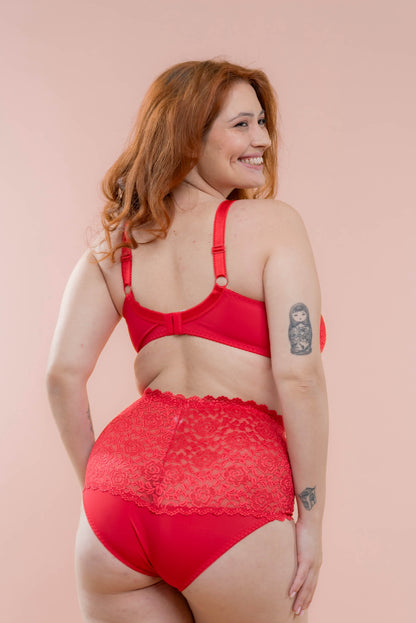 חזיית מינימייזר Curvy מתחרה
