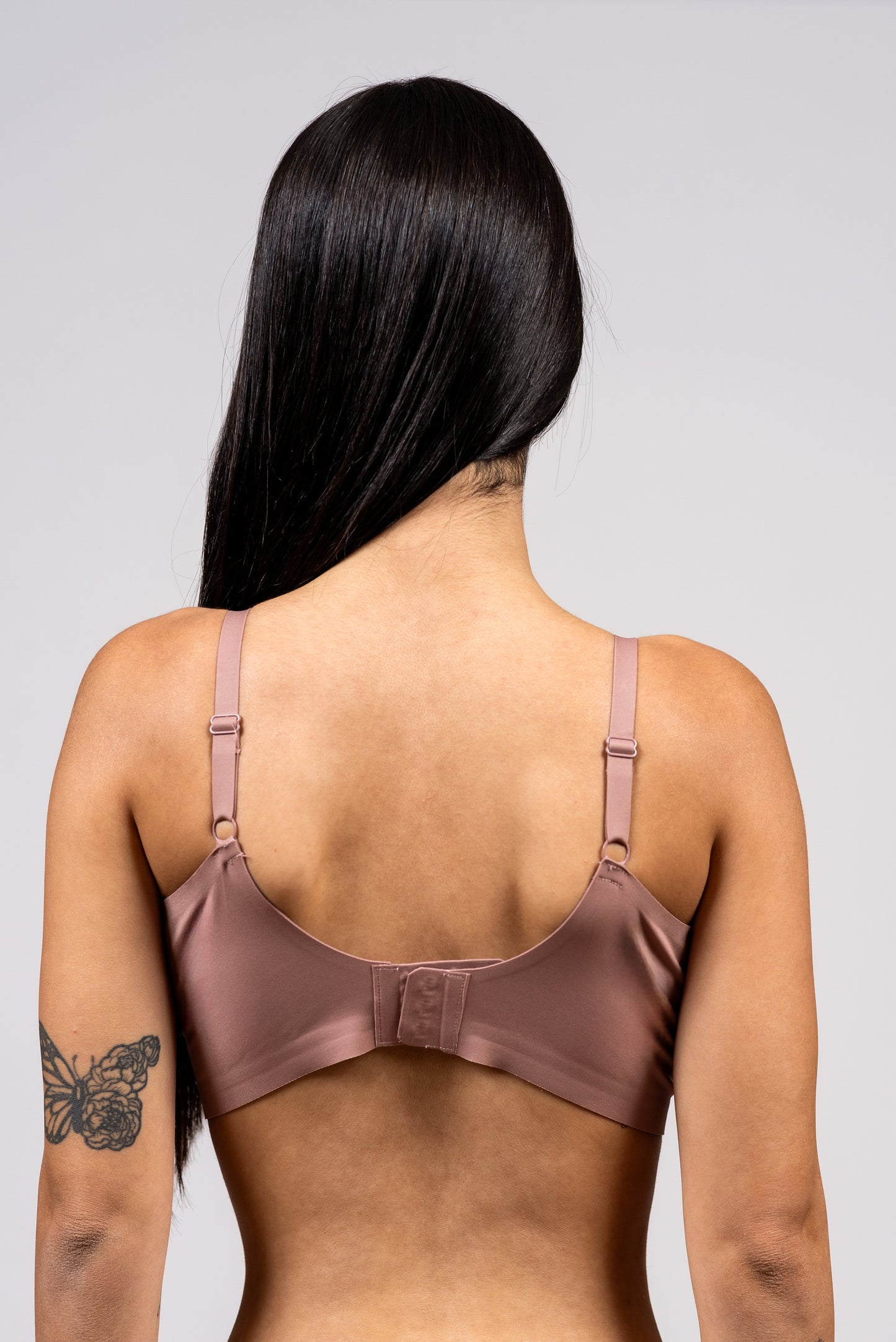 חזיית לייזר קאט ללא ברזל גימור גלים