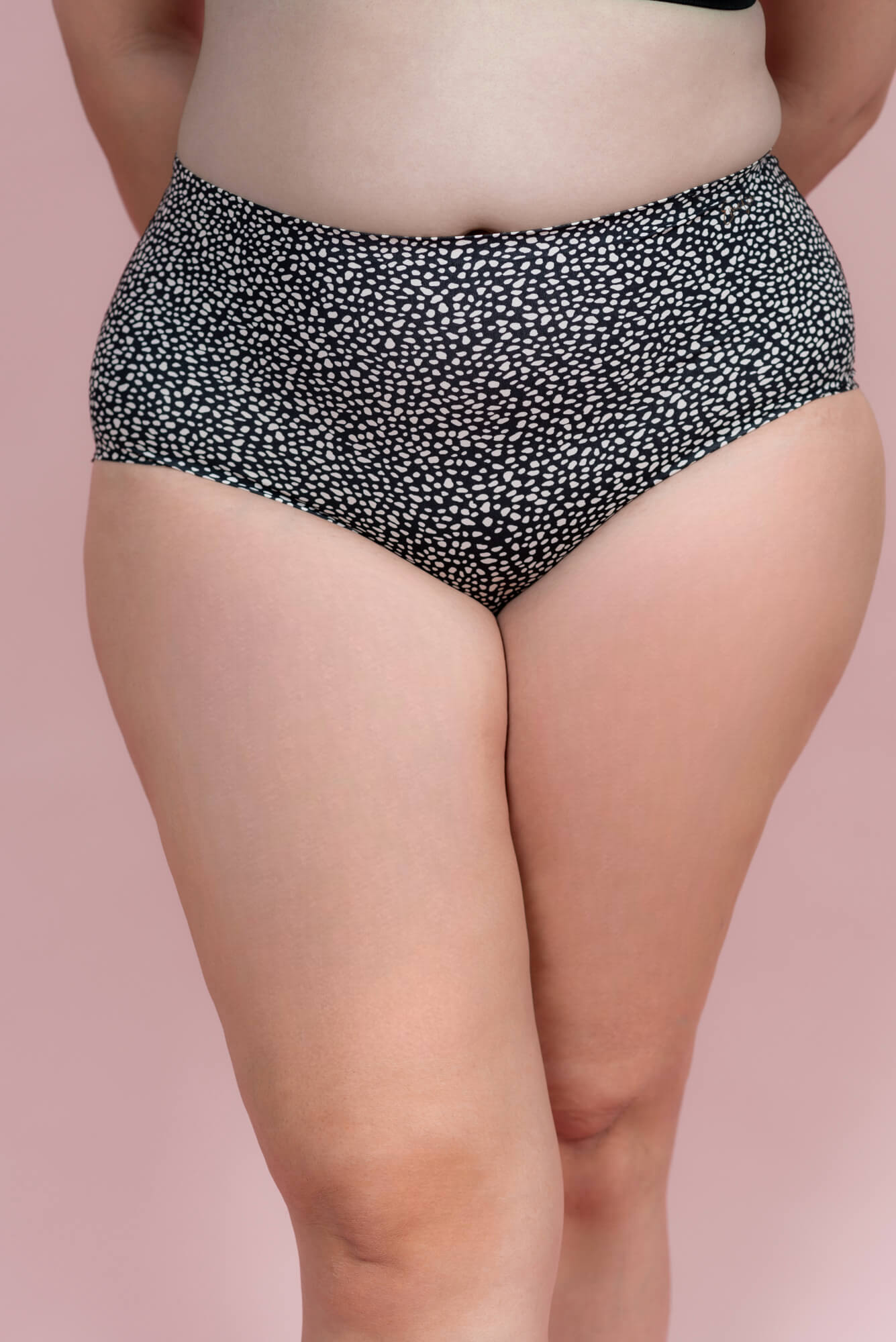 תחתון מקסי לייזר קאט בשילוב תחרה