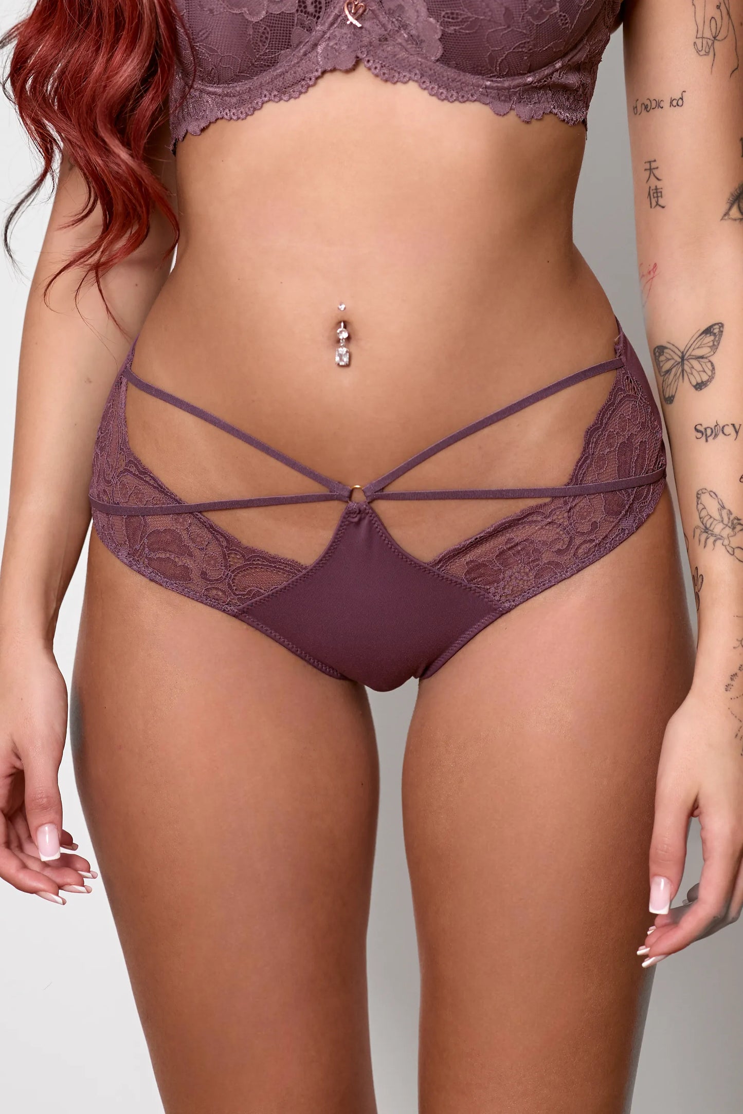 תחתון ברזילאי Strappy Lace בשילוב תחרה
