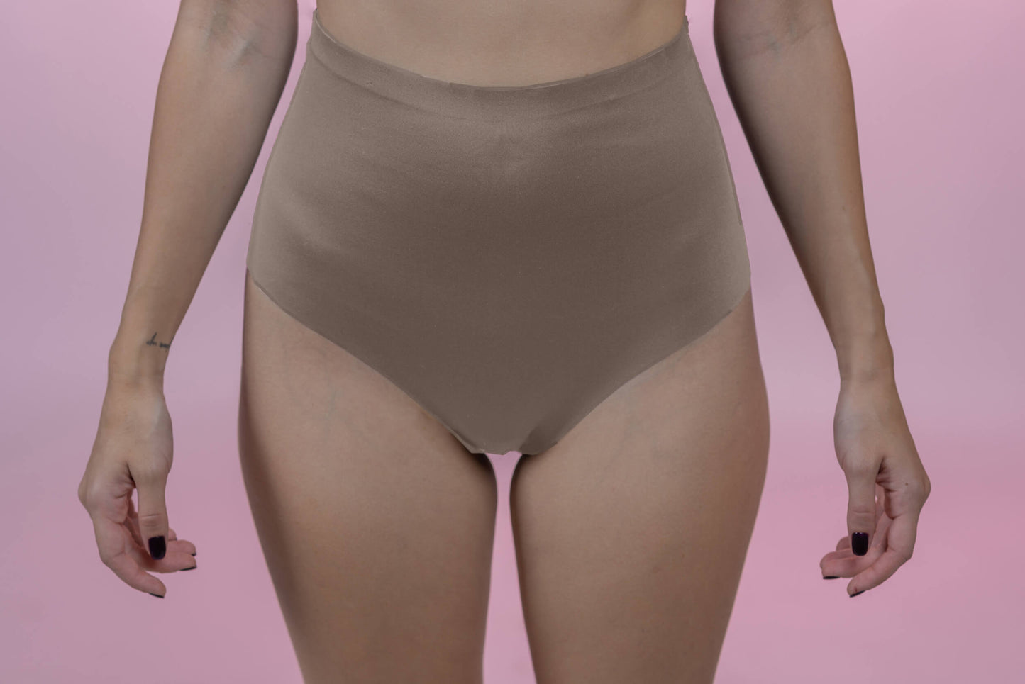 תחתון מחטב בגזרת חוטיני